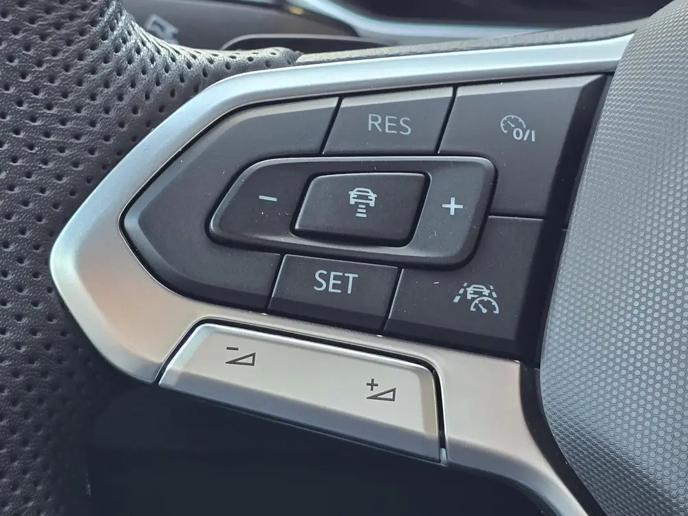 Volkswagen T-Roc 1.5 TSI R-Line Edition Virtual Cockpit Stuu uit 2025, foto 17