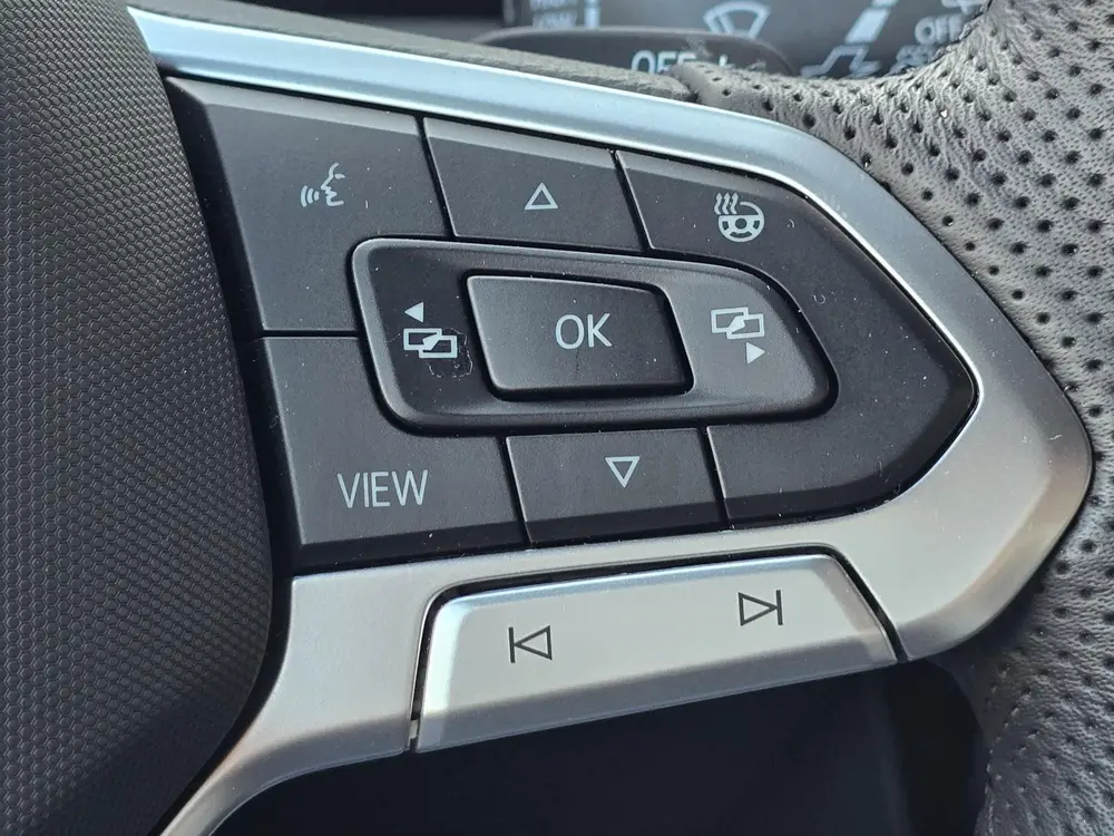 Volkswagen T-Roc 1.5 TSI R-Line Edition Virtual Cockpit Stuu uit 2025, foto 18
