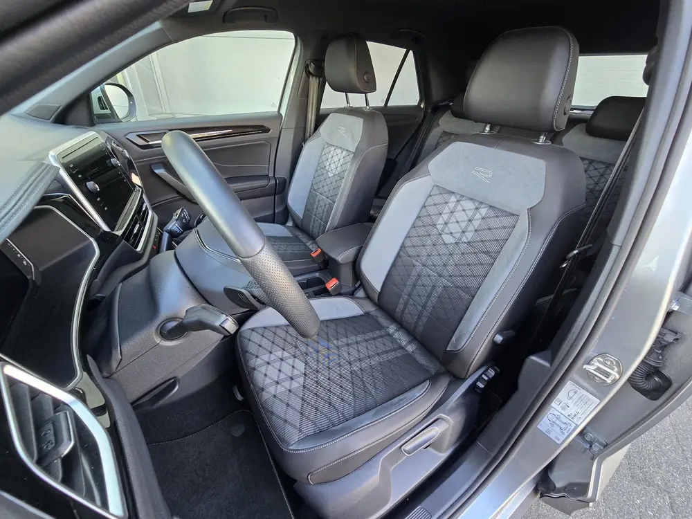 Volkswagen T-Roc 1.5 TSI R-Line Edition Virtual Cockpit Stuu uit 2025, foto 4