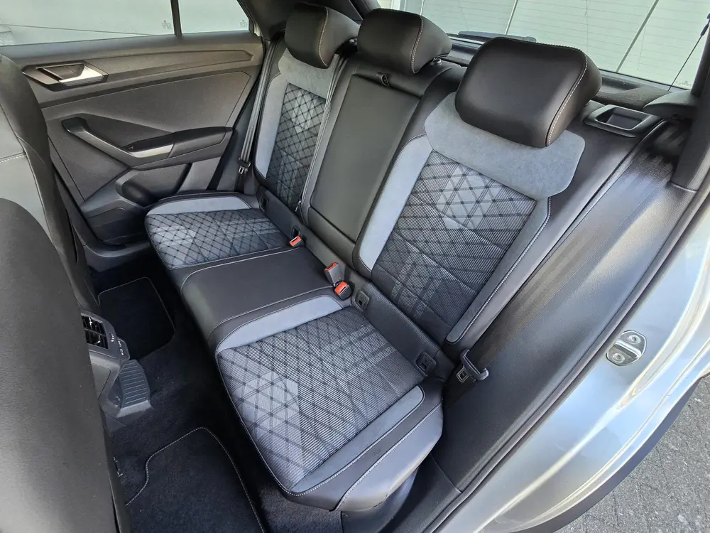 Volkswagen T-Roc 1.5 TSI R-Line Edition Virtual Cockpit Stuu uit 2025, foto 5