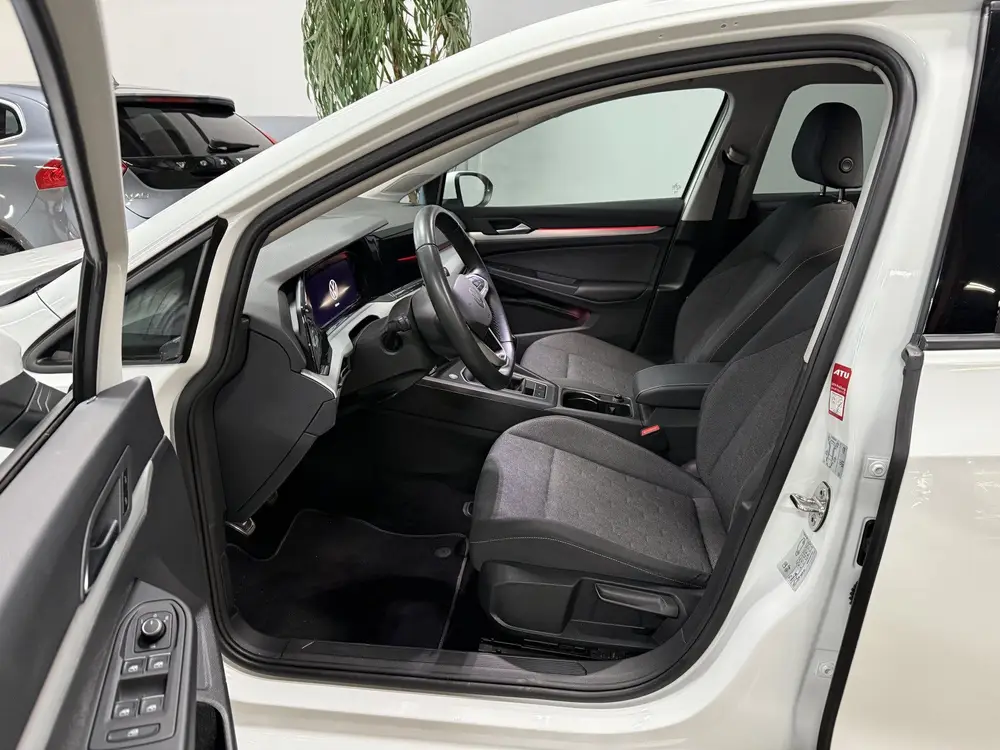 Volkswagen Golf 1.5 TSI 150 pk Move // Led // CarPlay // Sfe uit 2023, foto 5
