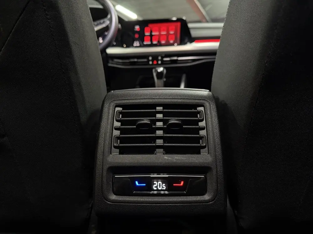 Volkswagen Golf 1.5 TSI 150 pk Move // Led // CarPlay // Sfe uit 2023, foto 7