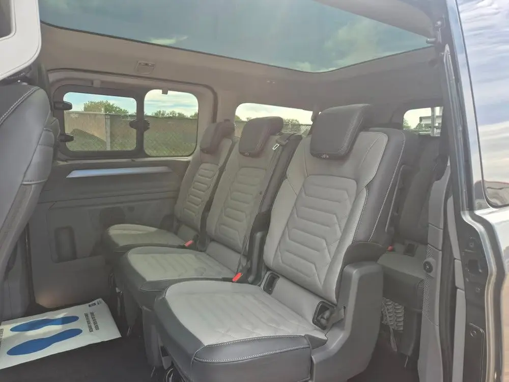 Volkswagen Caravelle Transporter T7 full options pano, verle uit 2026, foto 11