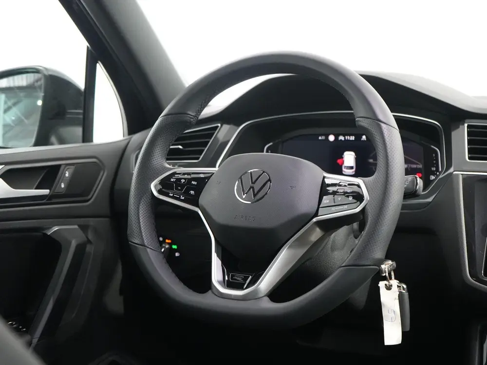 Volkswagen Tiguan 1.4 TSI eHybrid R-Line Business+ | Black s uit 2021, foto 9