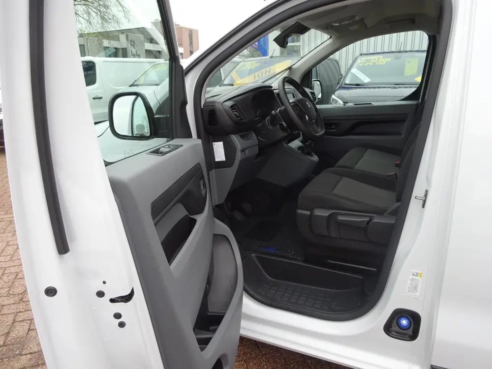 Peugeot Expert 2.0 BlueHDI 145 PK Premium AIRCO NAVI CRUI uit 2022, foto 11