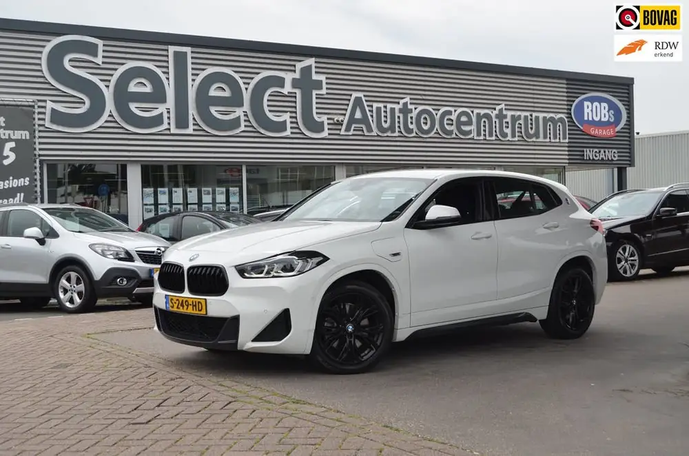 BMW X2 XDrive25e High Executive HYBRID AUT|SPORTPAKKET|LEDER uit 2022