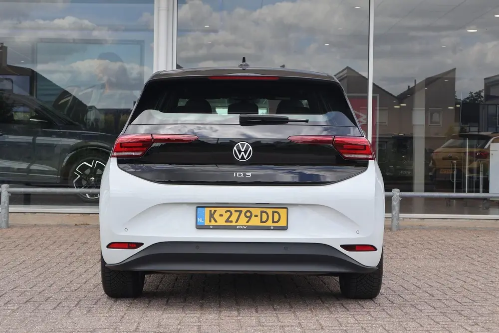 Volkswagen ID.3 204pk First 58 kWh | SoH 93% | Adaptive Crui uit 2020, foto 12