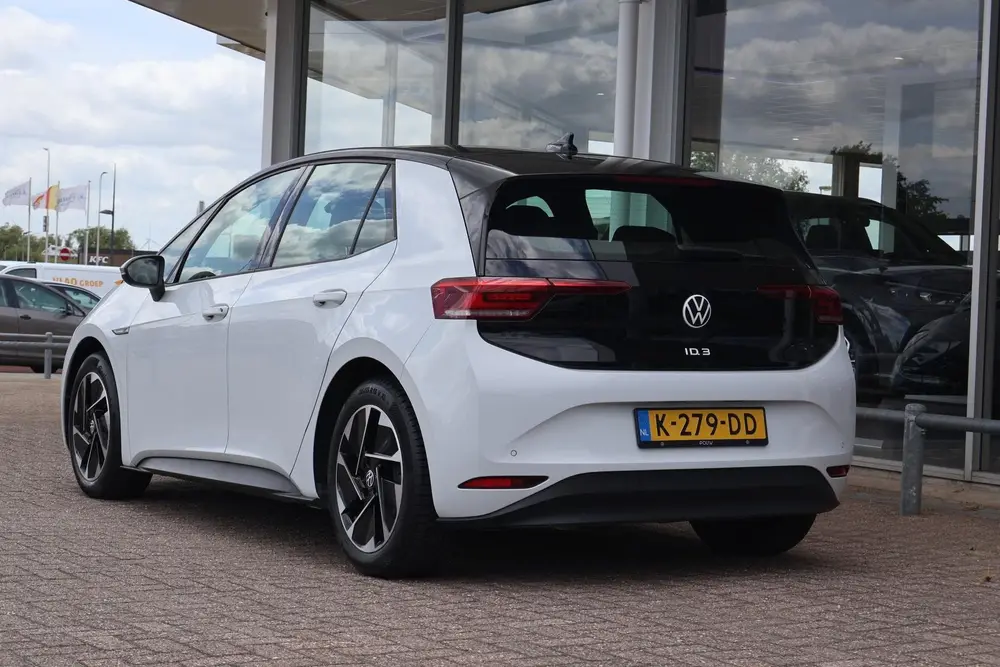Volkswagen ID.3 204pk First 58 kWh | SoH 93% | Adaptive Crui uit 2020, foto 13