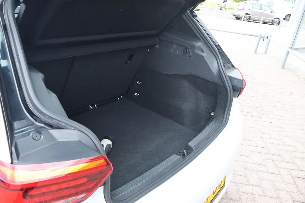 Volkswagen ID.3 204pk First 58 kWh | SoH 93% | Adaptive Crui uit 2020, foto 19