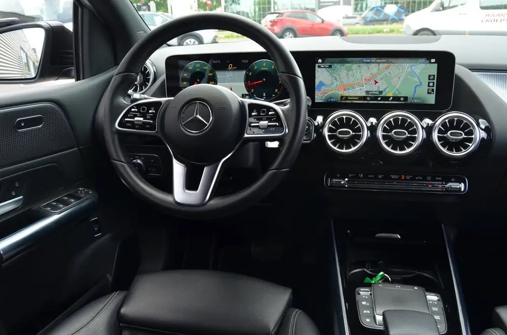 Mercedes-Benz B-Klasse 200 Business Solution AMG-STYLE|STOEL uit 2020, foto 2