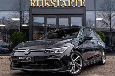 Volkswagen Golf Variant 1.5 eTSI R-Line|PANO|ACC|CAMERA|NAP uit 2024
