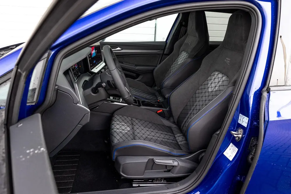 Volkswagen Golf Variant 1.5 eTSI 116pk DSG R-Line Edition | uit 2026, foto 4