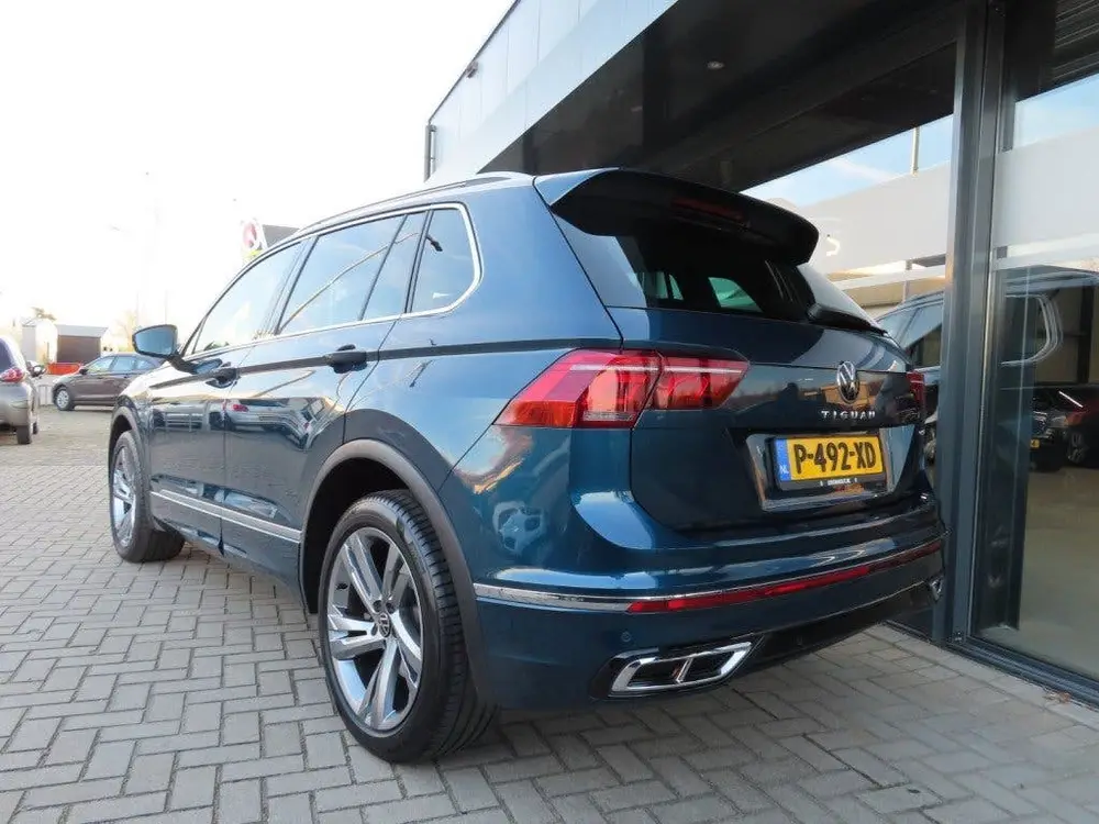 Volkswagen TIGUAN 1.4 TSI eHybrid R-Line Business+ Pano Trek uit 2022, foto 6