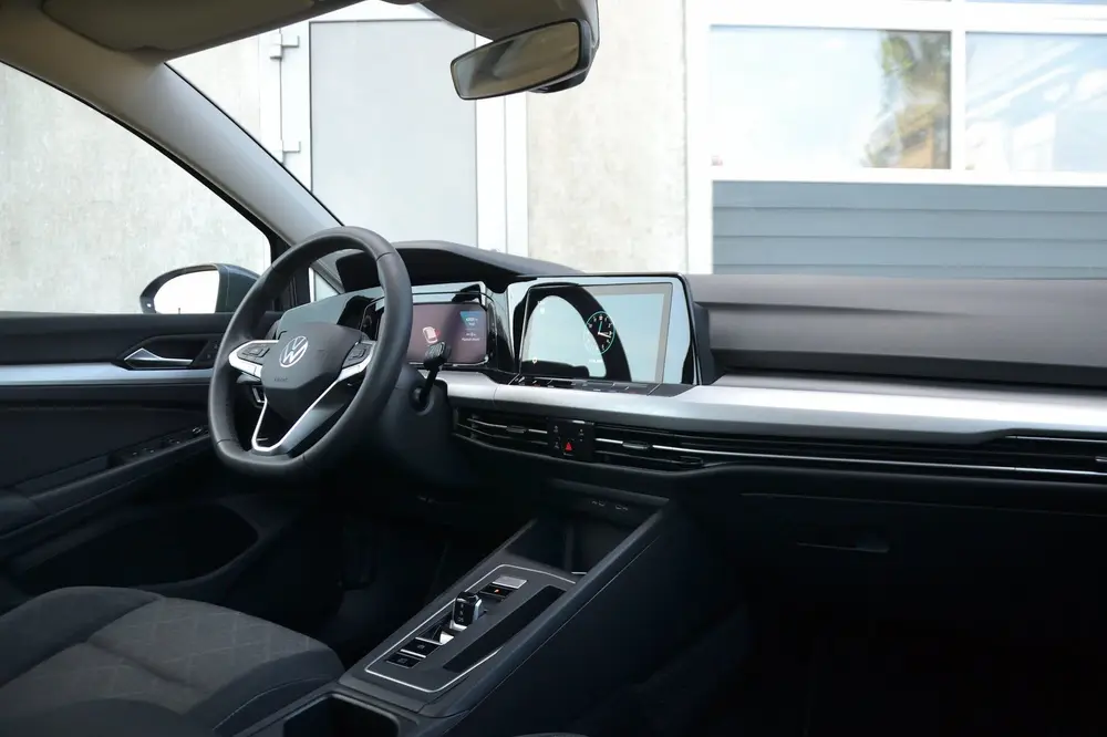 Volkswagen Golf Variant 1.5 eTSI Life Business 130PK Automaa uit 2024, foto 11