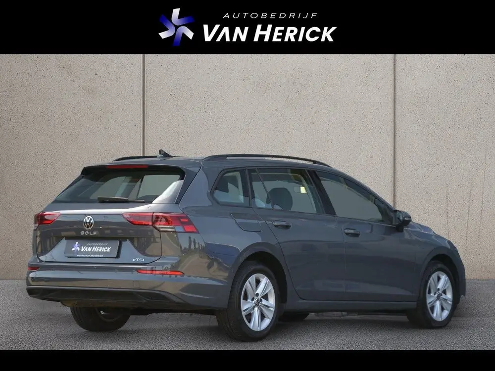 Volkswagen Golf Variant 1.5 eTSI Life Business 130PK Automaa uit 2024, foto 4
