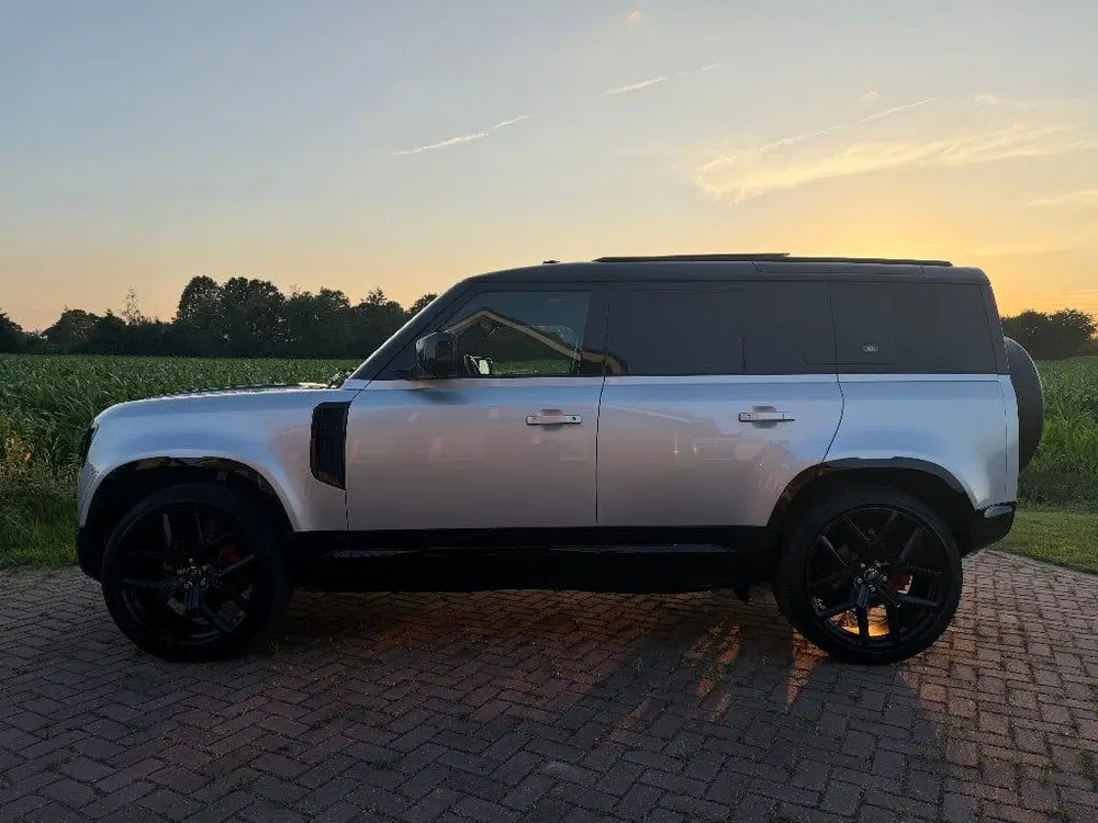 Land Rover Defender 2020 Grijs Kenteken D240 Nieuwe Motor uit 2020, foto 3