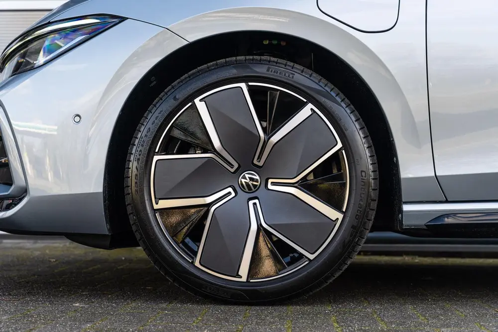 Volkswagen Passat Variant 1.5 eHybrid 204pk R-Line Edition | uit 2026, foto 13