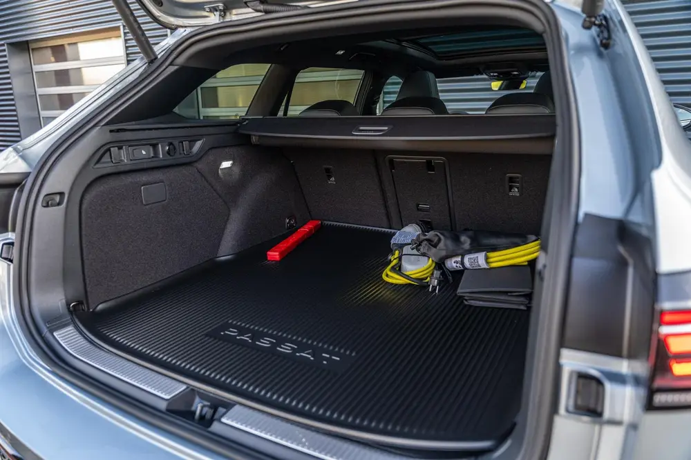 Volkswagen Passat Variant 1.5 eHybrid 204pk R-Line Edition | uit 2026, foto 20