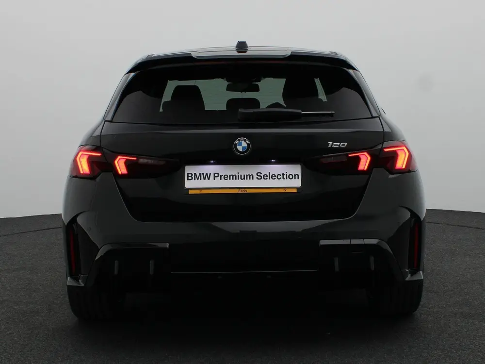 BMW 1-serie 120 M Sport Design Edition uit 2026, foto 5