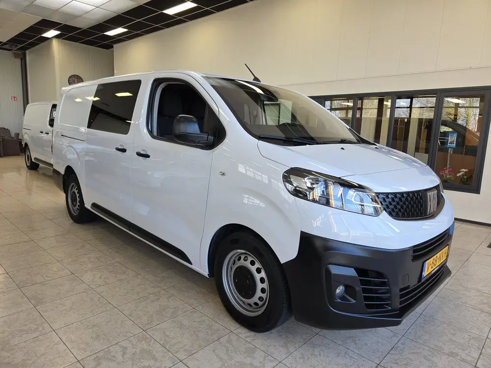 Opel Vivaro uit 2022, foto 10