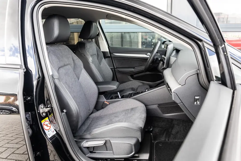 Volkswagen Golf Variant 1.5 eTSI 115pk Life Edition | Comfor uit 2026, foto 20
