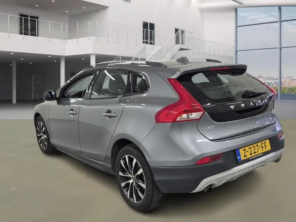 Volvo V40 Cross Country 1.5 T3 Polar+ Luxury uit 2019, foto 4