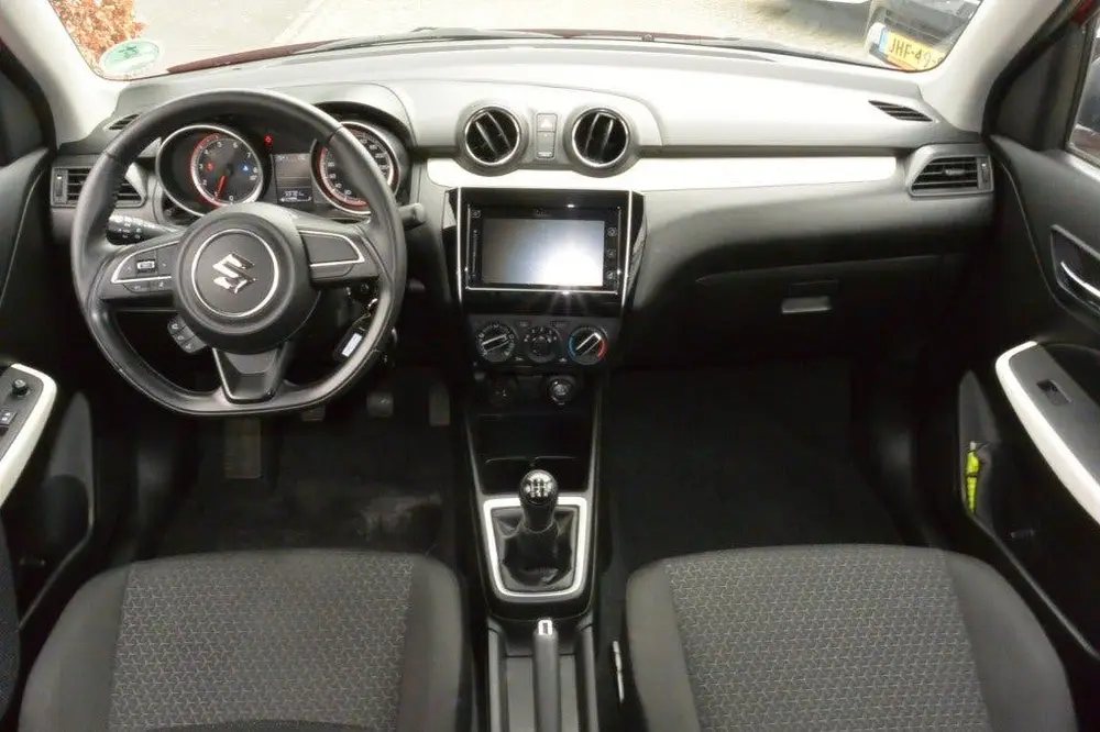 Suzuki Swift 1.2 Select 5-deurs Airco uit 2019, foto 13