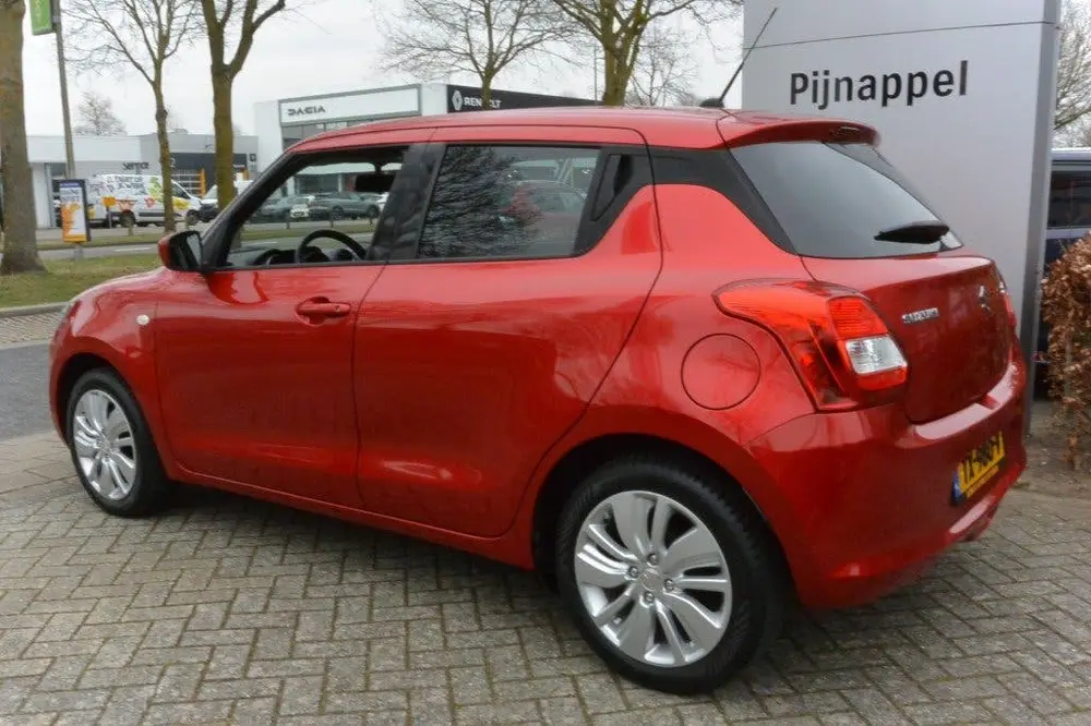 Suzuki Swift 1.2 Select 5-deurs Airco uit 2019, foto 5