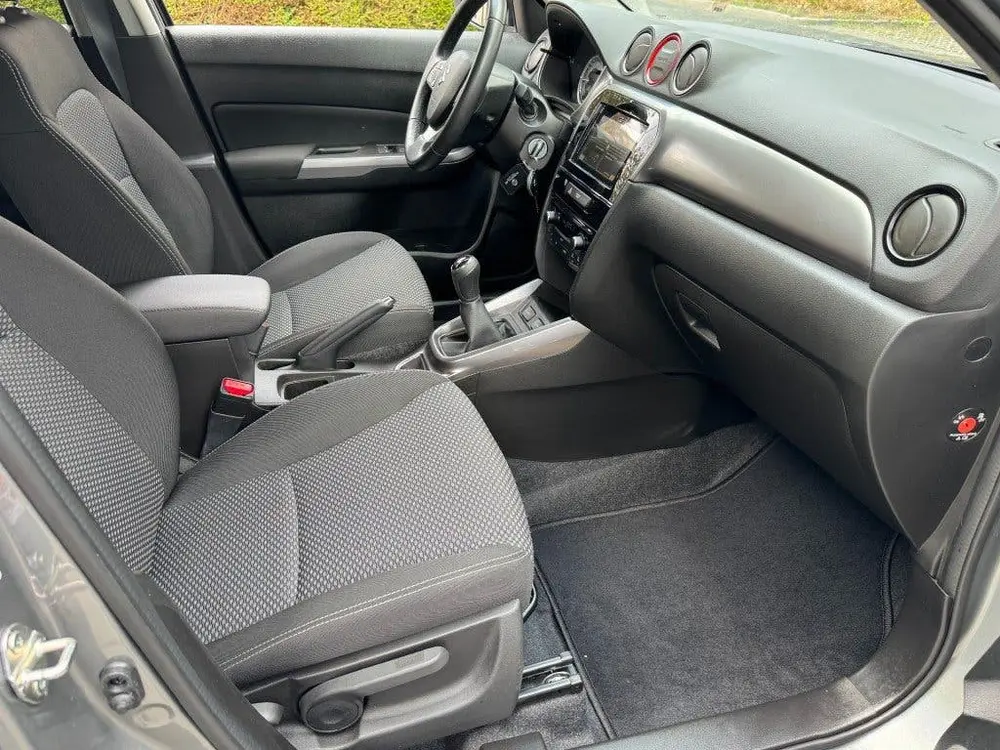 Suzuki Vitara 1.0 Select Turbo Boosterjet 5-deurs Allseason uit 2019, foto 20