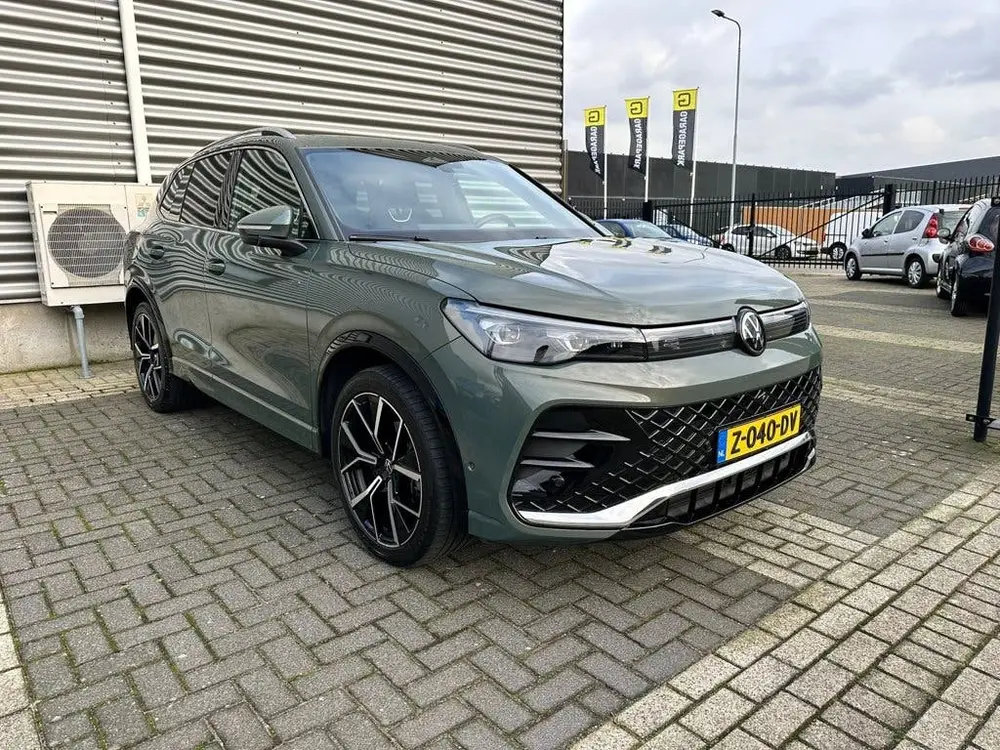 Volkswagen Tiguan 1.5 eTSI R-Line Business uit 2024, foto 3