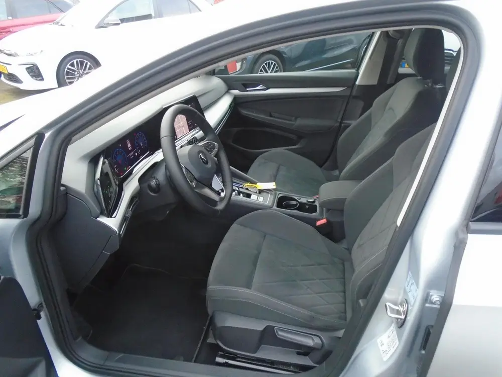 Volkswagen Golf 1.0 eTSI Life BusinessAutomaat,Cruise. uit 2020, foto 10