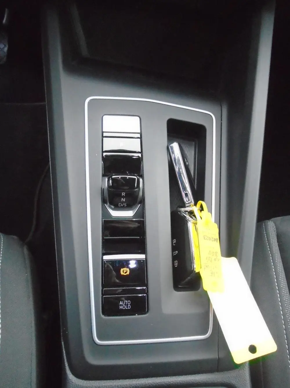 Volkswagen Golf 1.0 eTSI Life BusinessAutomaat,Cruise. uit 2020, foto 17