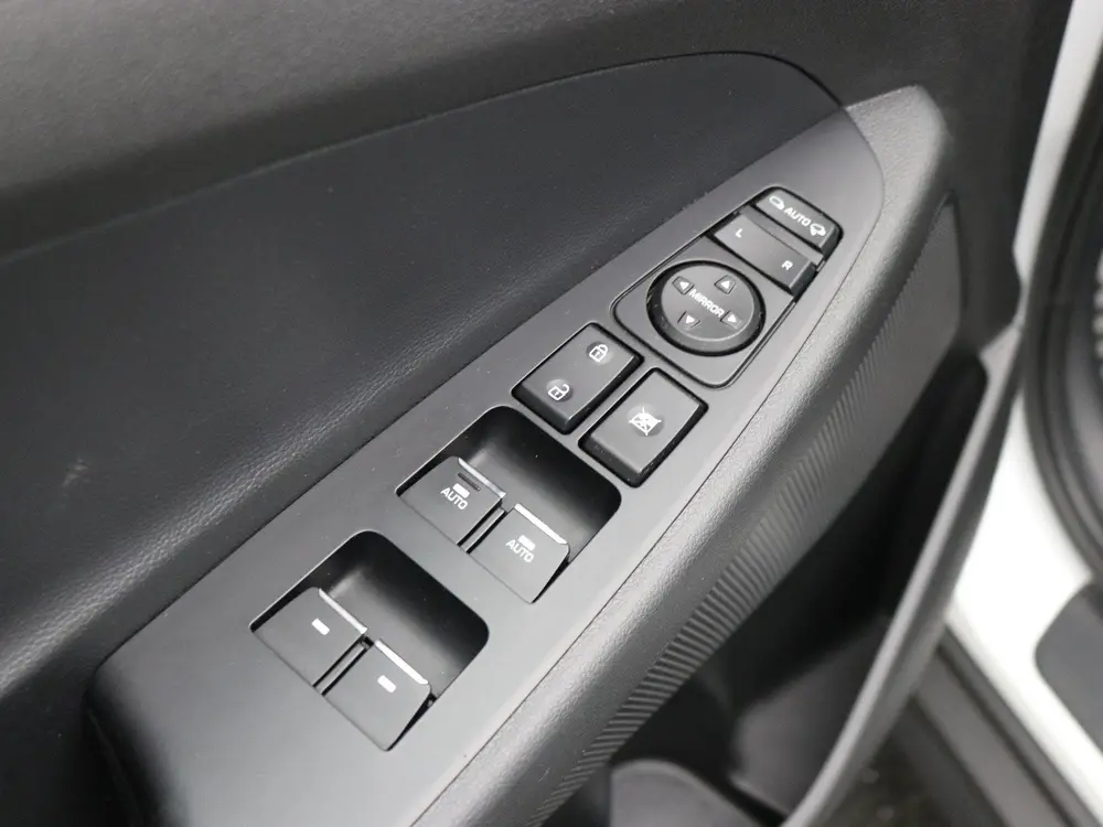 Hyundai Tucson 1.6 T-GDI N-Line AUTOMAAT / 1600KG Trekgewich uit 2019, foto 7