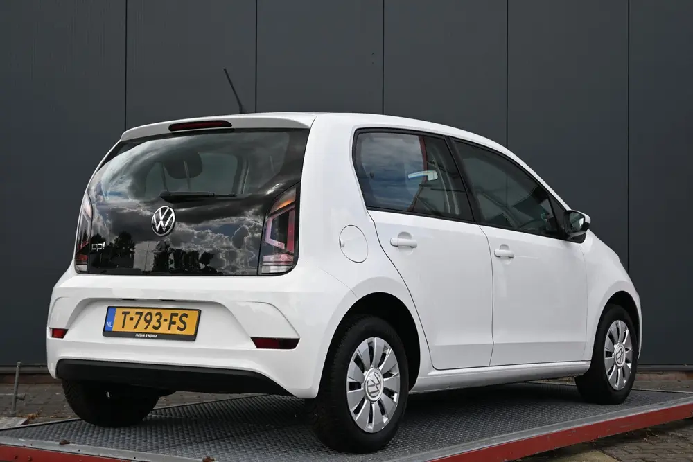 Volkswagen Up! 1.0 (bj 2023) uit 2023, foto 3