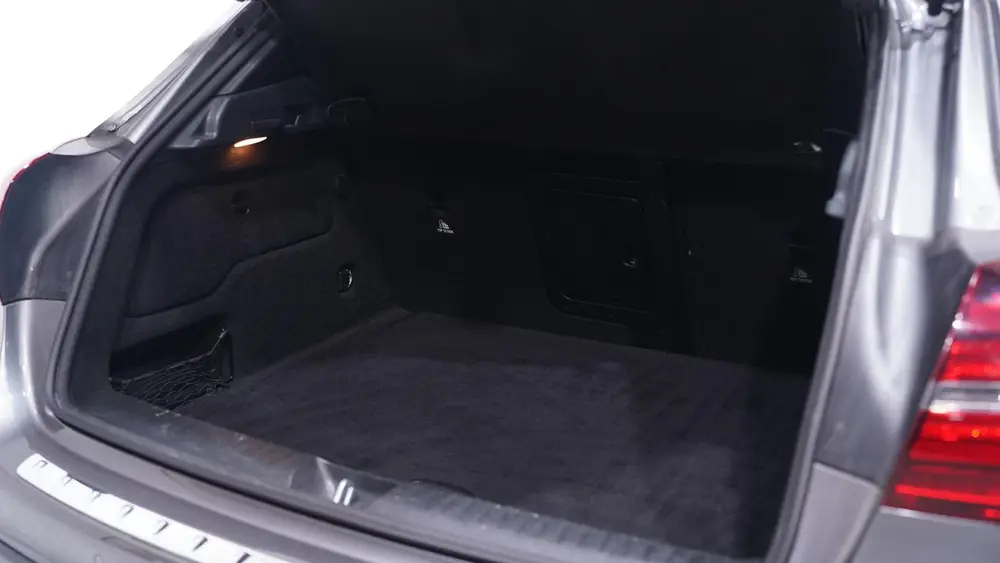 Mercedes-Benz GLA 180 Business Solution Limited Navi uit 2019, foto 10