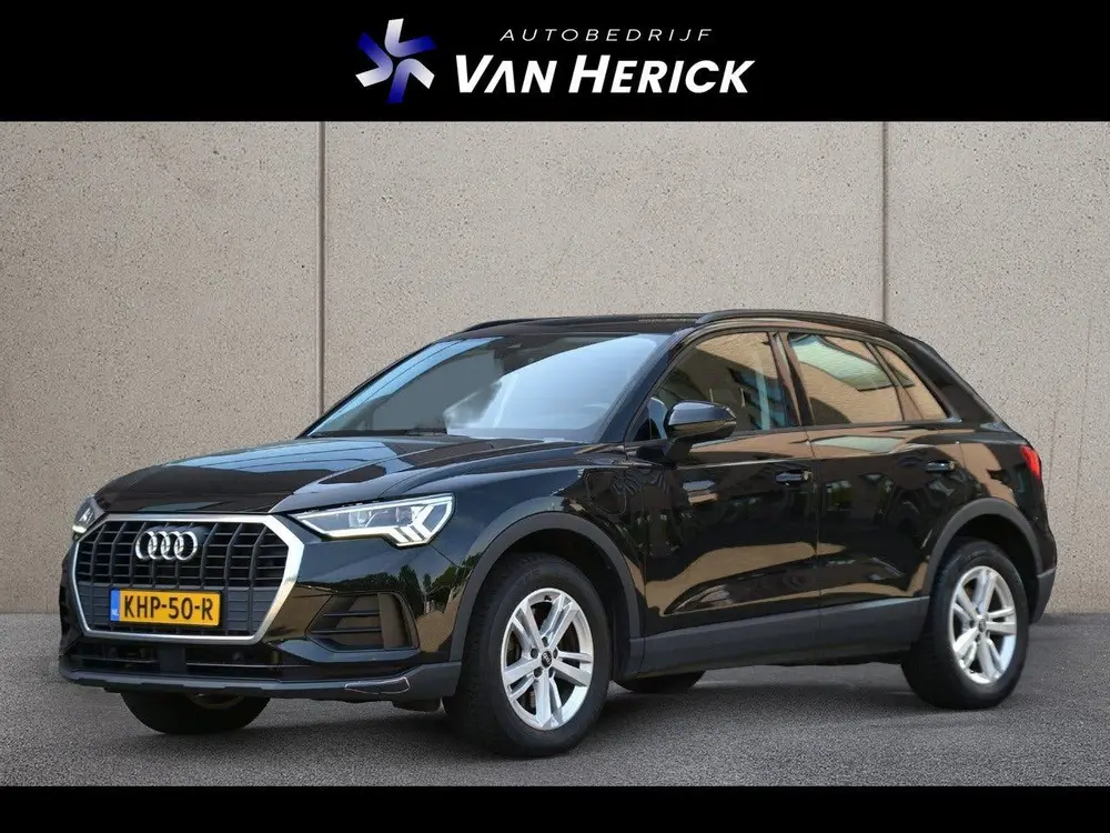 Audi Q3 45 TFSI e edition uit 2022