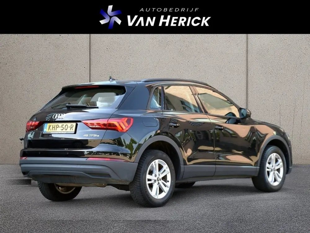 Audi Q3 45 TFSI e edition uit 2022, foto 3