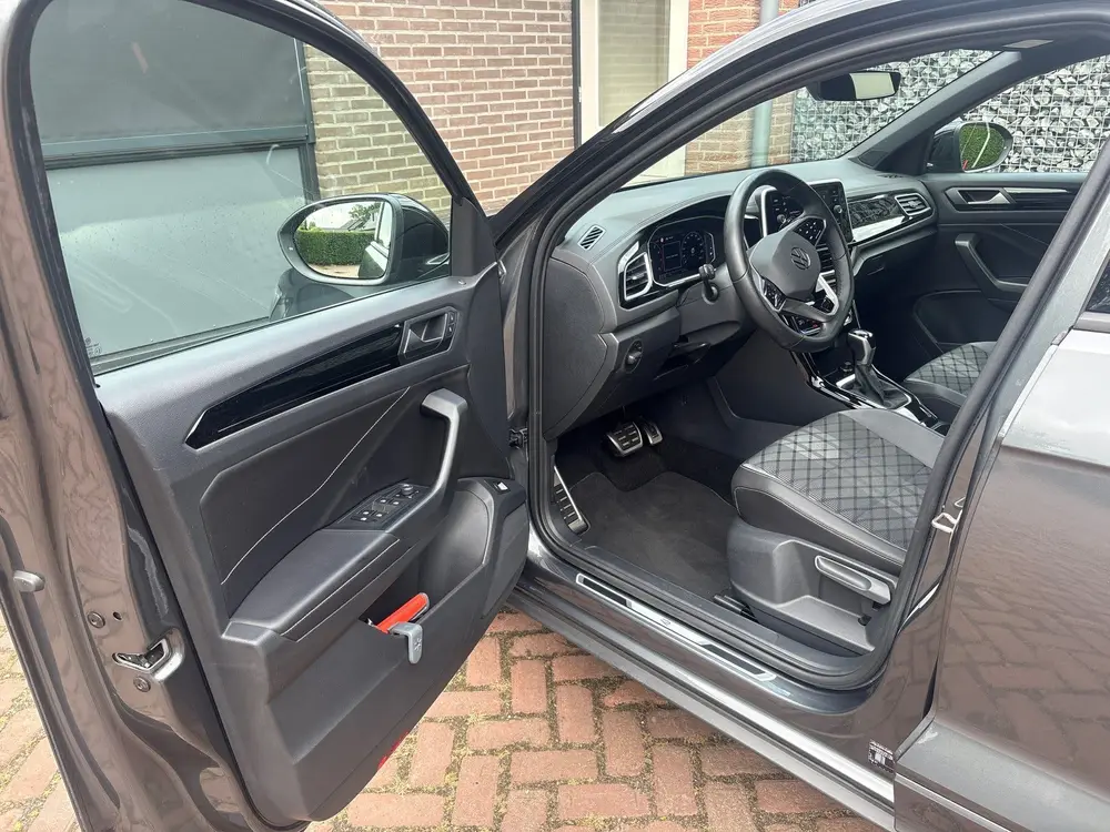 Volkswagen T-Roc 1.5 TSI R-Line Business uit 2023, foto 10