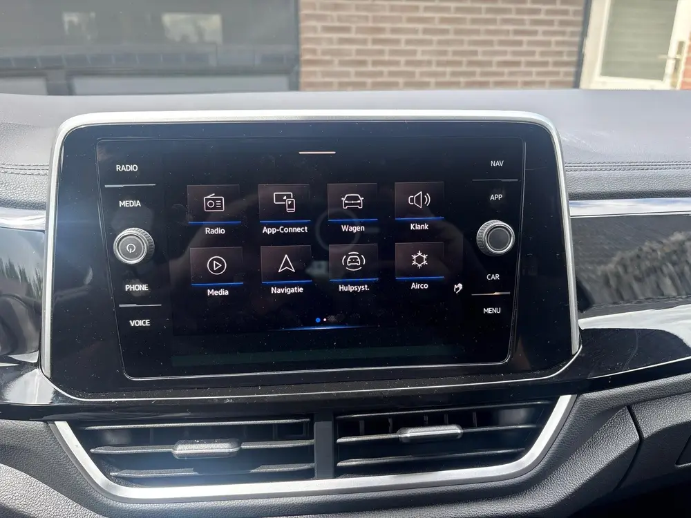 Volkswagen T-Roc 1.5 TSI R-Line Business uit 2023, foto 12