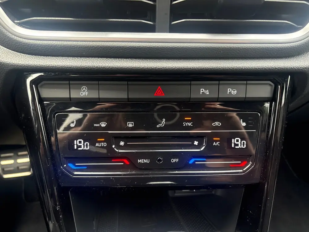 Volkswagen T-Roc 1.5 TSI R-Line Business uit 2023, foto 13