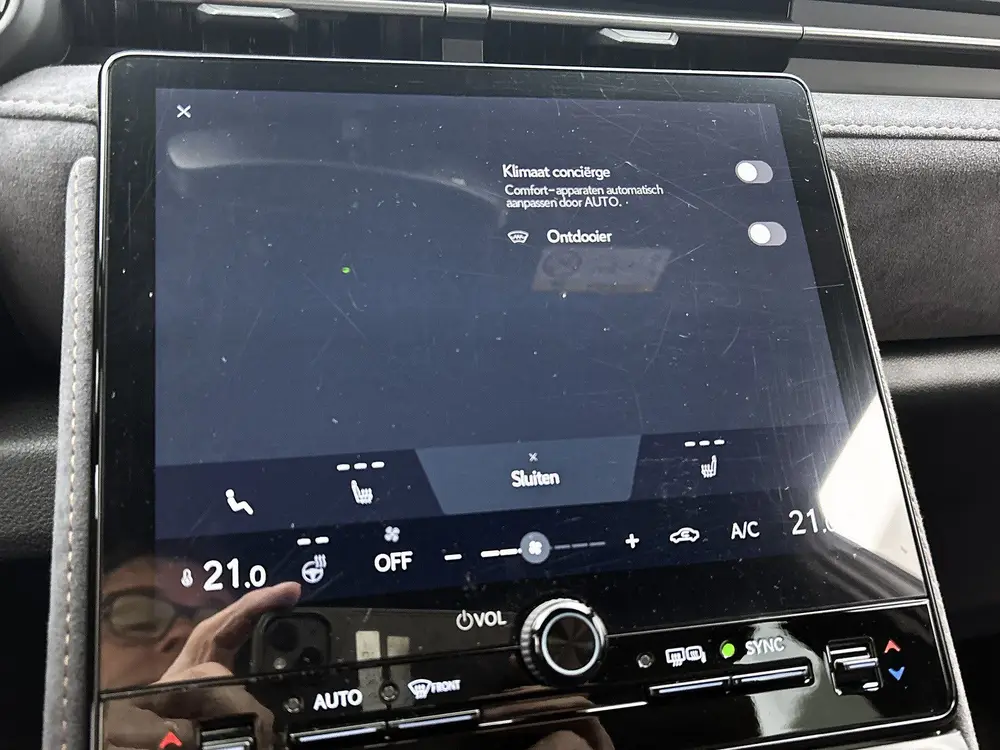 Lexus LBX Cool 2WD uit 2024, foto 10
