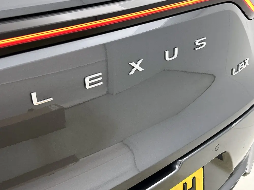 Lexus LBX Cool 2WD uit 2024, foto 20