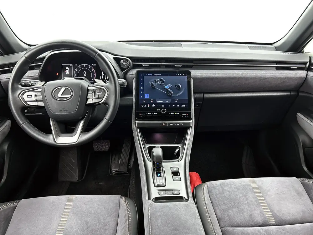 Lexus LBX Cool 2WD uit 2024, foto 4