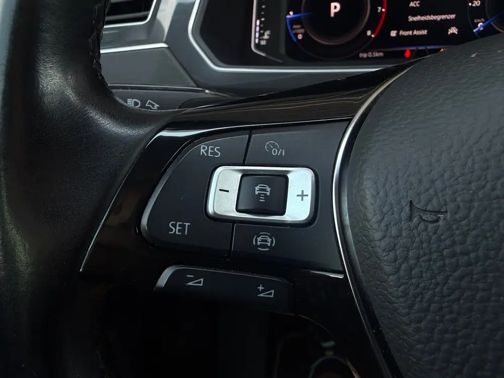 Volkswagen Tiguan 1.5 TSI ACT Highline Business R-Line, Pano uit 2019, foto 16