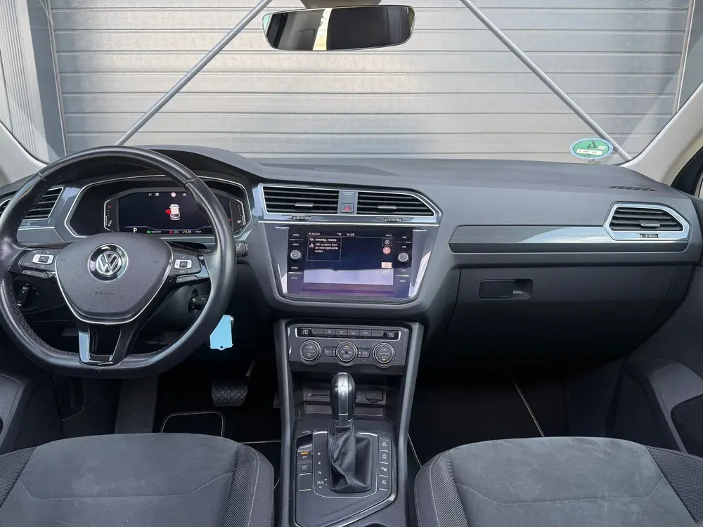 Volkswagen Tiguan 1.5 TSI ACT Highline Business R-Line, Pano uit 2019, foto 3