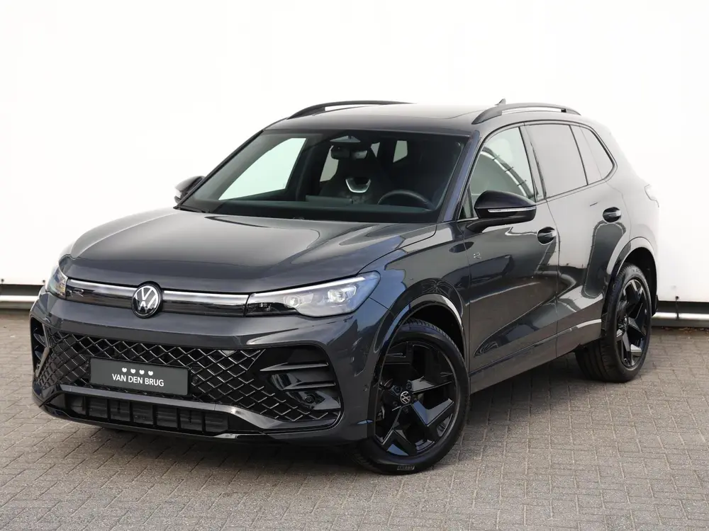 Volkswagen Tiguan 1.5 eTSI R-Line Edition 150PK DSG Black st uit 2024, foto 11