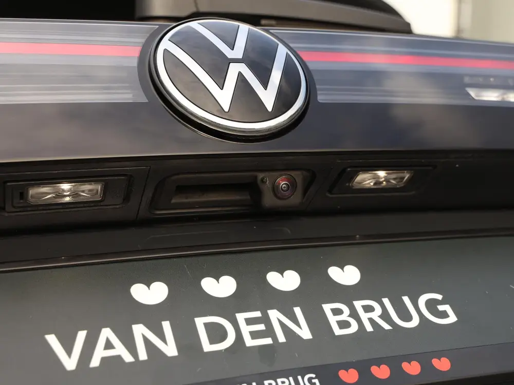 Volkswagen Tiguan 1.5 eTSI R-Line Edition 150PK DSG Black st uit 2024, foto 20