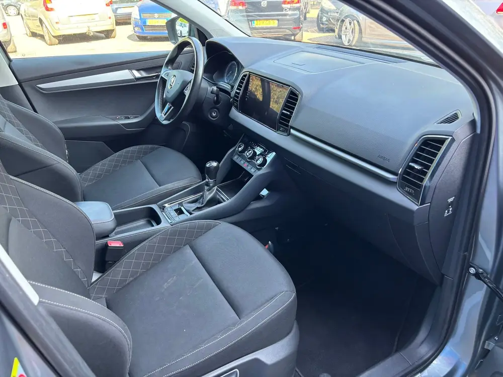 Skoda Karoq 1.5 TSI ACT Ambition Business uit 2019, foto 17