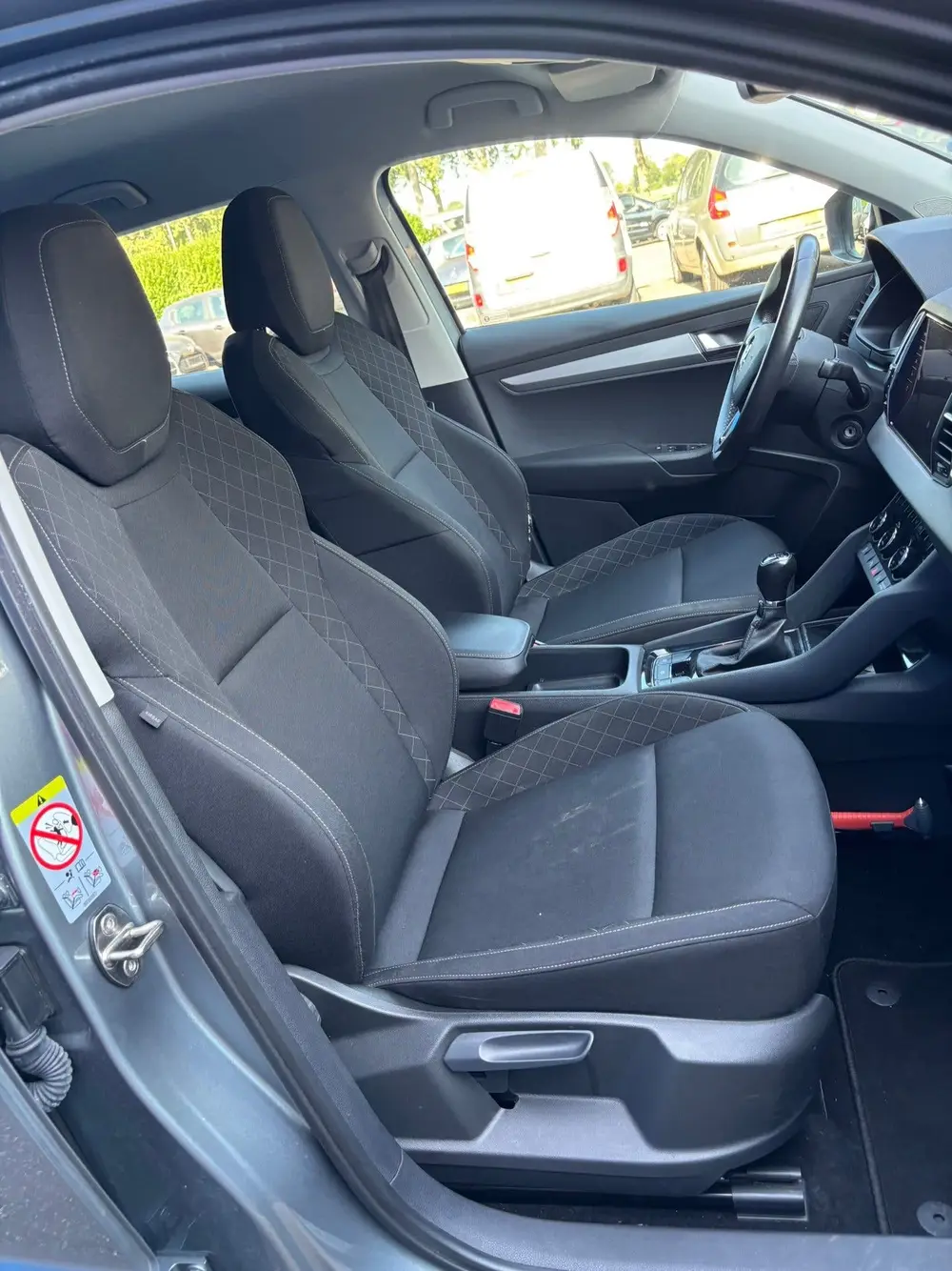Skoda Karoq 1.5 TSI ACT Ambition Business uit 2019, foto 18