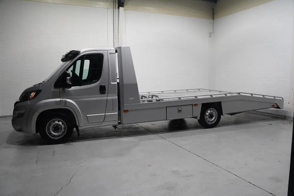 Fiat Ducato 2.2 Mjet 140 pk Autotransporter Tijhof BPM uit 2024, foto 2